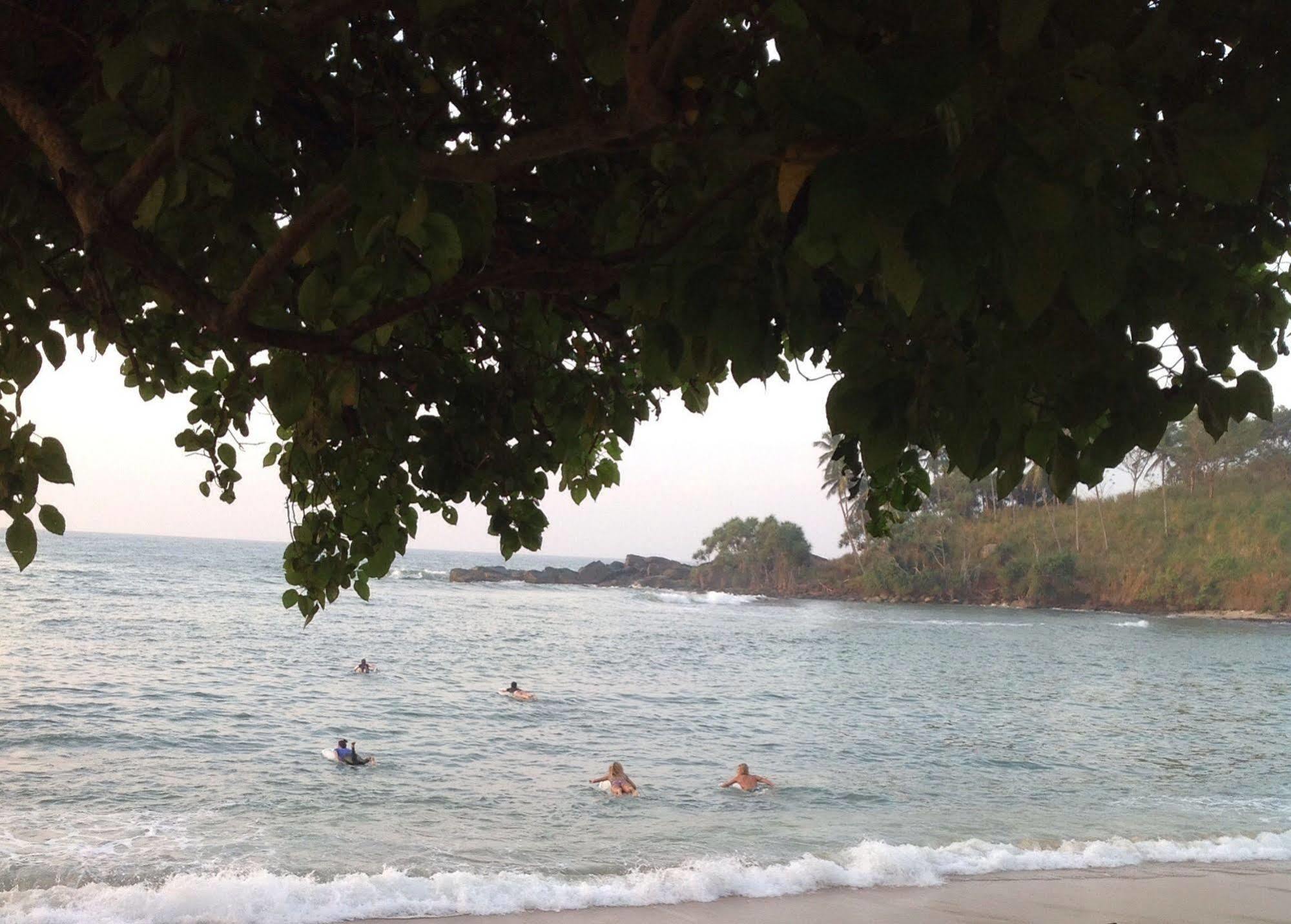 فندق Aga Surf View تانجالي المظهر الخارجي الصورة